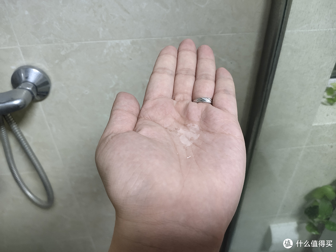 值无不言111期:男士脱发诱因多,选对恰当方式的预防是关键!不要让植发成为全身最贵的行头
