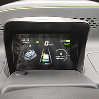 宝骏E100新能源车图片展示(轴距|把手|车厢|中控台|后排)