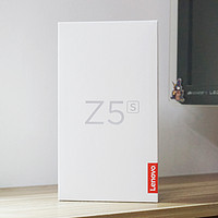 联想Z5s手机外观展示(屏幕|边框|摄像头)