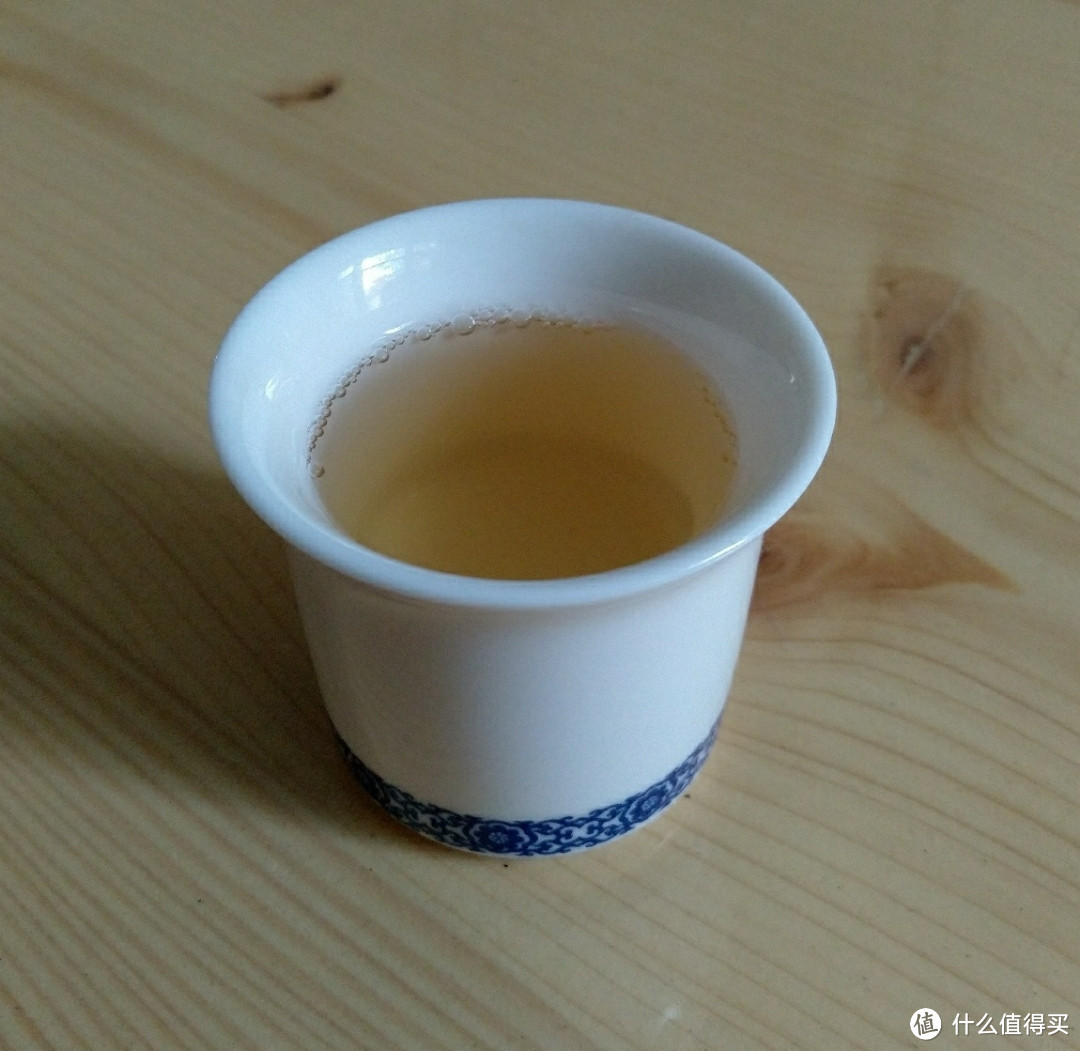 茶汤杏黄，入口香甜