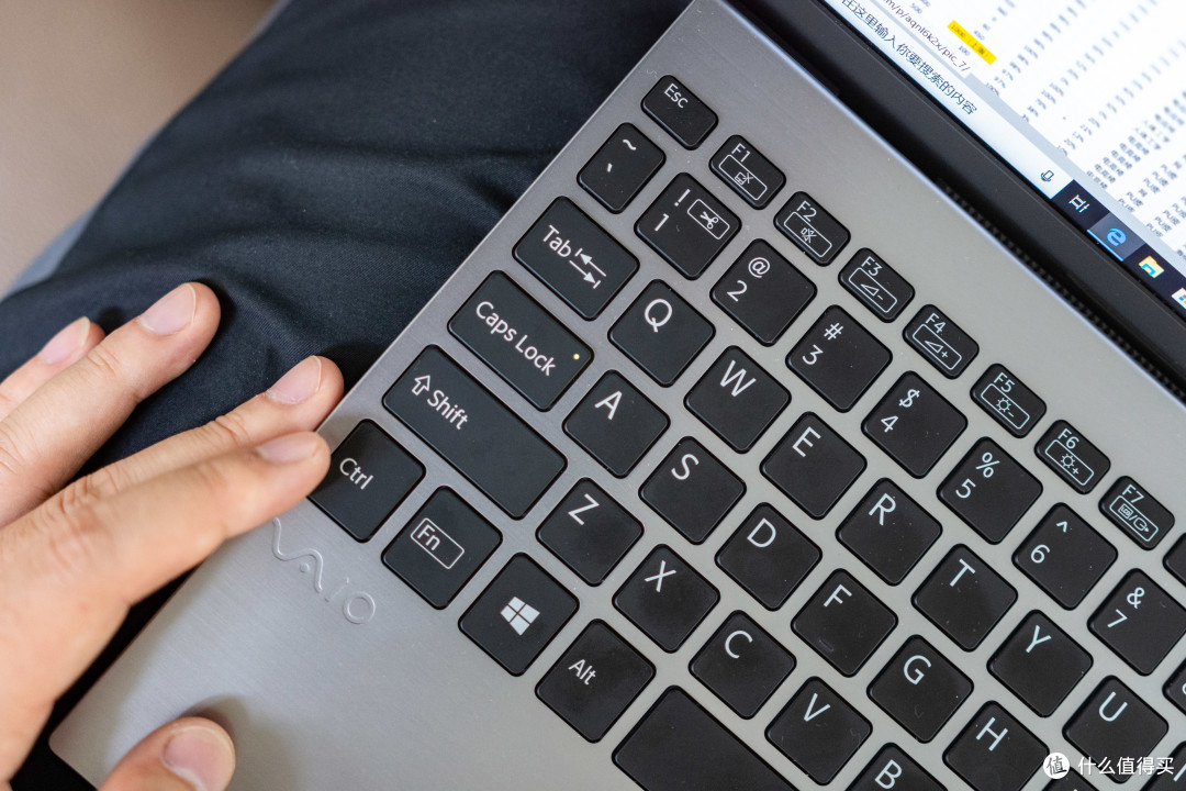 VAIO SX12深度测评:小身形、全接口、长续航の生产力工具