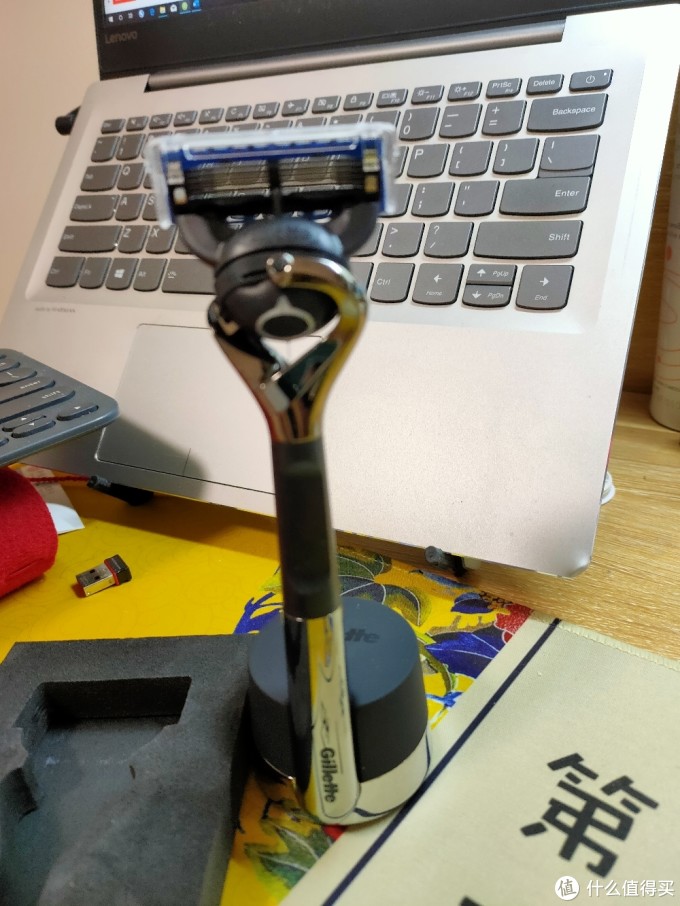 天天被大妈忽悠剁手的吉列锋隐致顺磁吸剃须刀开箱