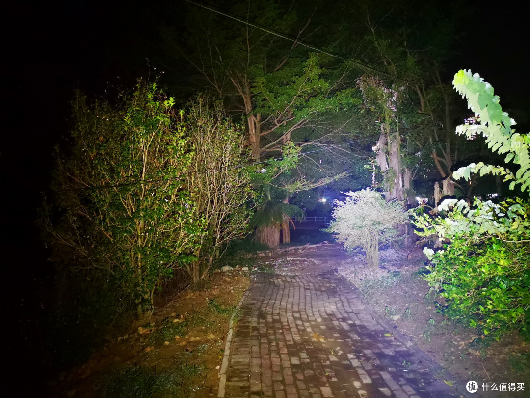 小巧玲珑版口袋指尖EDC之Aurora A23 手电开箱体验