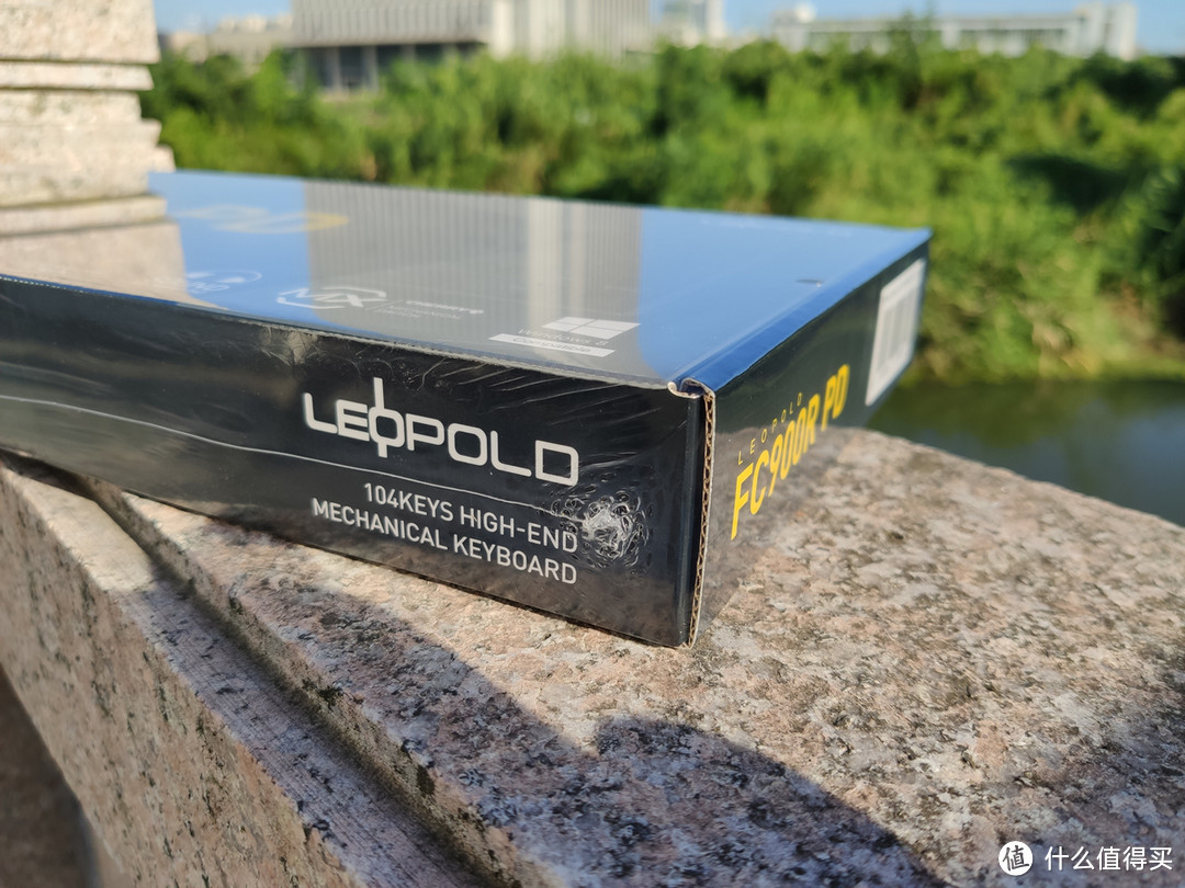 机械键盘教科书——leopold利奥博德 FC900R PD石墨金