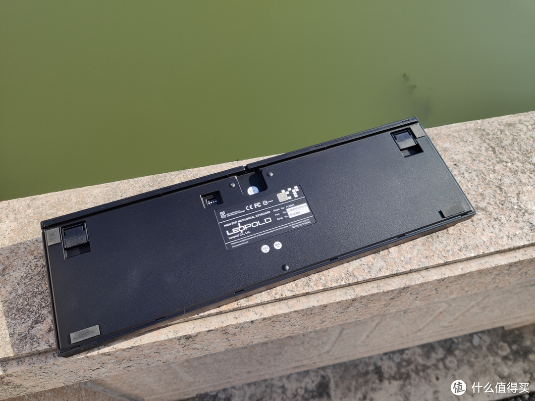 机械键盘教科书——leopold利奥博德 FC900R PD石墨金