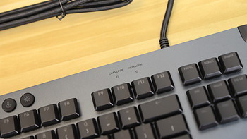 罗技G813 GL T机械轴静音键盘使用体验(尺寸|防水|按键|接口|背光)