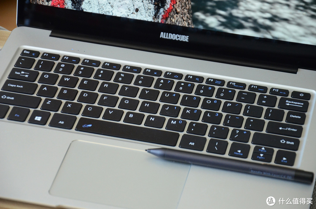 酷比魔方KBook笔记本体验：13.5英寸，3K分辨率是亮点