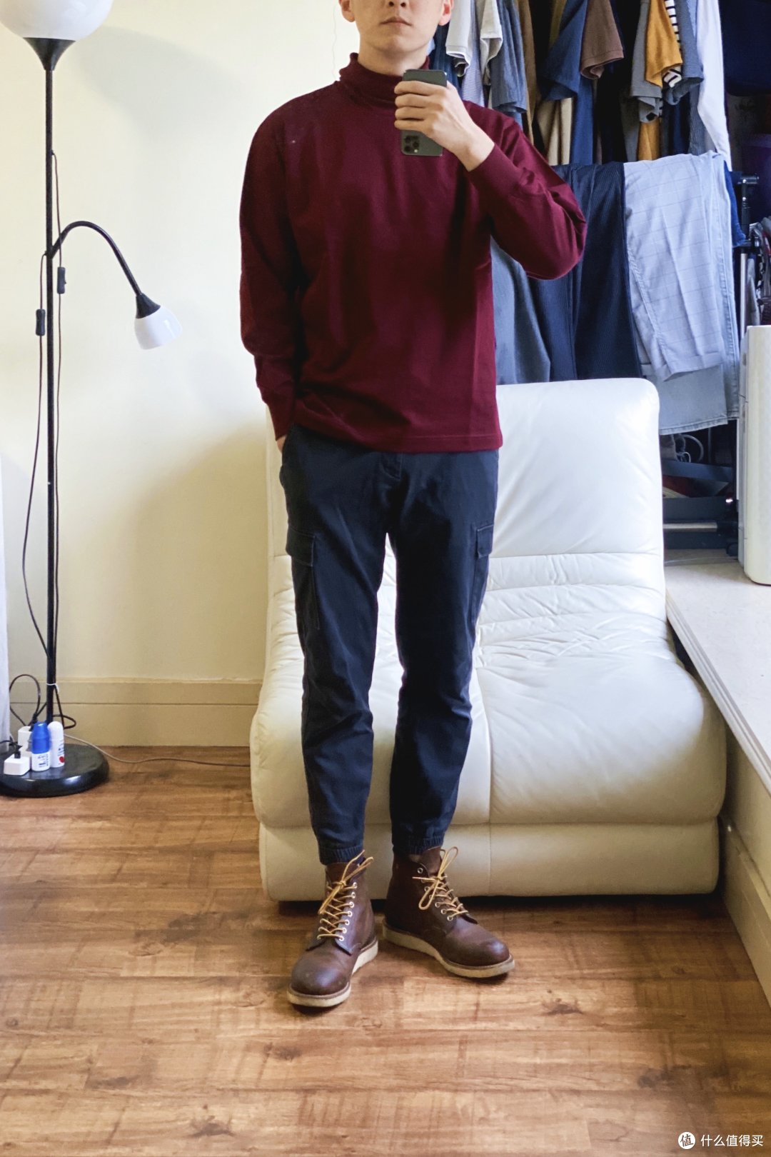 搭配:优衣库 束脚运动裤(工装) 412825 黑色 m码红翼redwing 9111 us