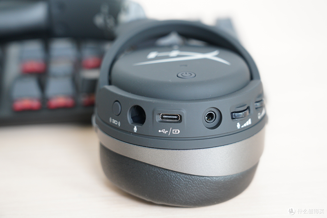 轻松实现听声辨位：HyperX Cloud Orbit夜鹰系列游戏耳机评测
