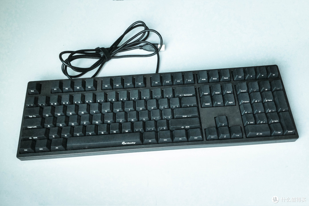 DIY的好素材，AKKO × Ducky ZERO 3108 红轴侧刻机械键盘分享展示