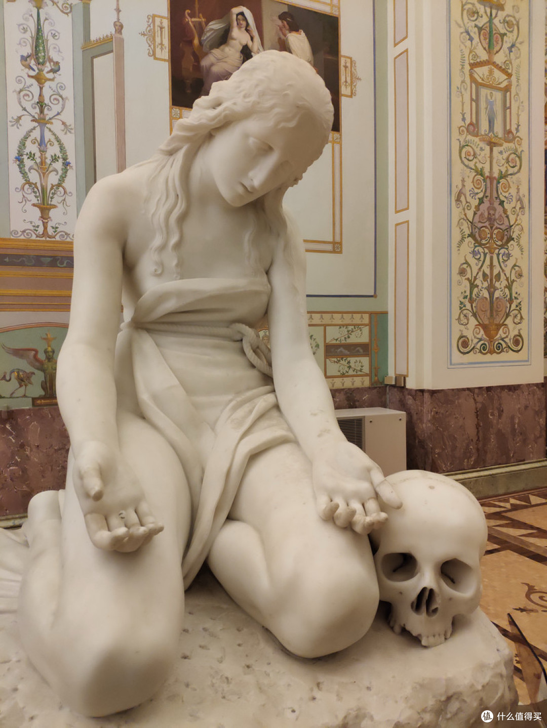 建筑物之间的距离会神奇的改变:亚当和夏娃的少年版本:雕塑作品