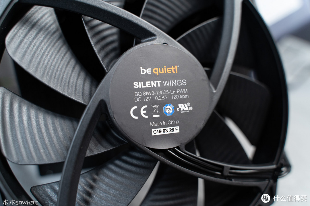 噪音24.3db，9900K超频到5G也压得住，Be quiet! 德商必酷Dark Rock Pro 4散热器体验