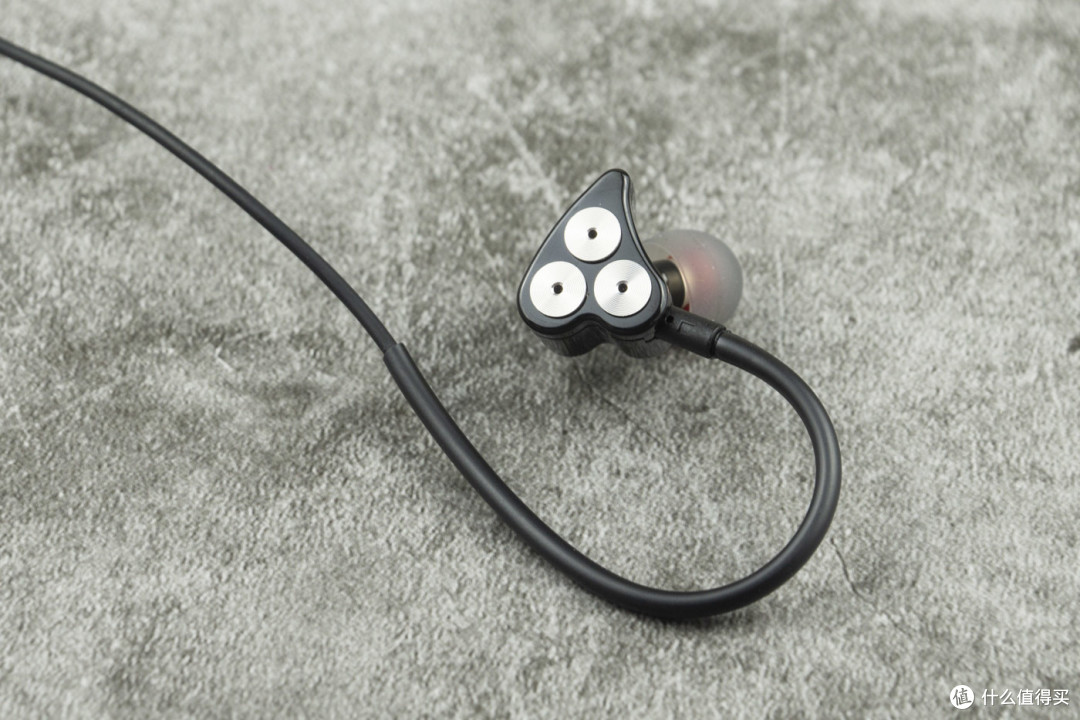 百元级HiFi蓝牙耳机?你没听错,波耳BO-T1S分频三单元平民HiFi耳机评测
