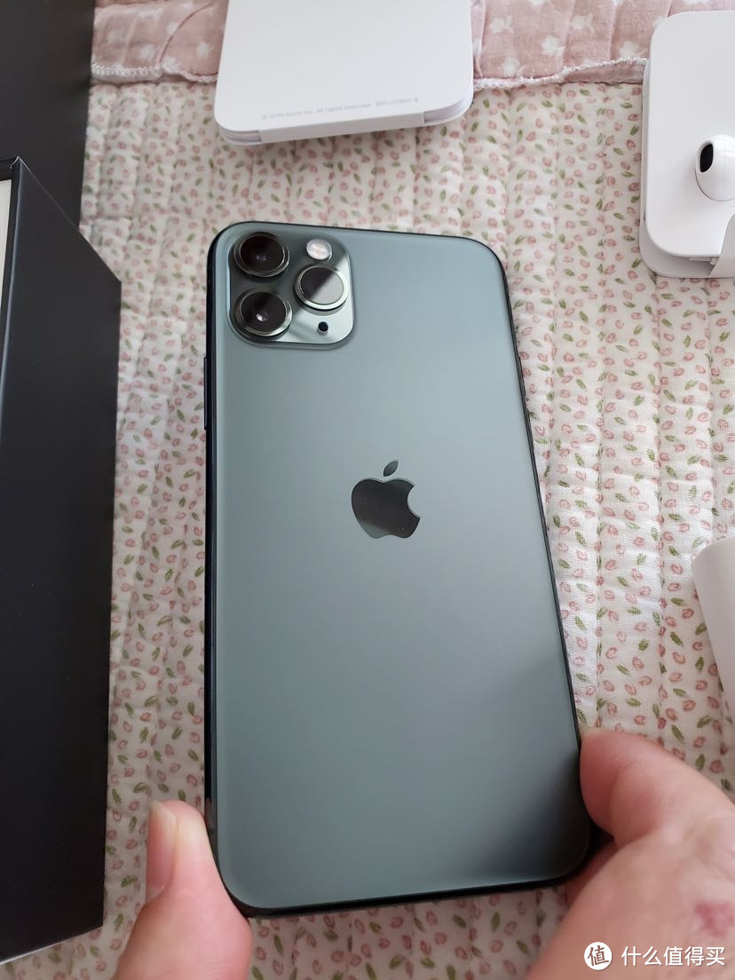 心里很嫌弃身子却很诚实---IPHONE11PRO原谅绿入手记