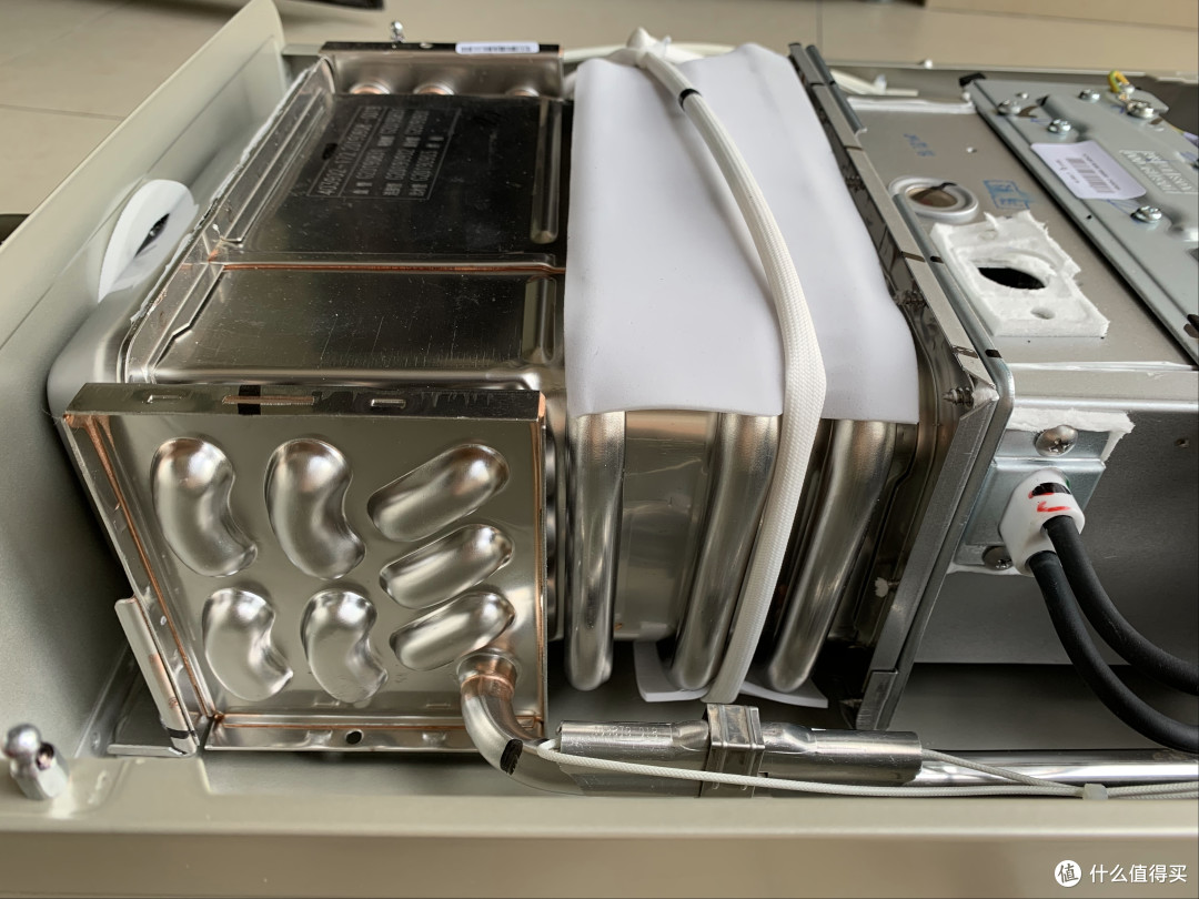 为何动辄几千差价？真假恒温玄机是啥？A.O.史密斯热水器拆给你看