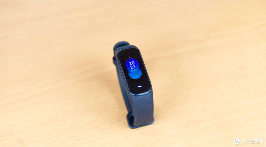 新品黑加手环1S NFC版正式来袭,小体积大容量你值得拥有