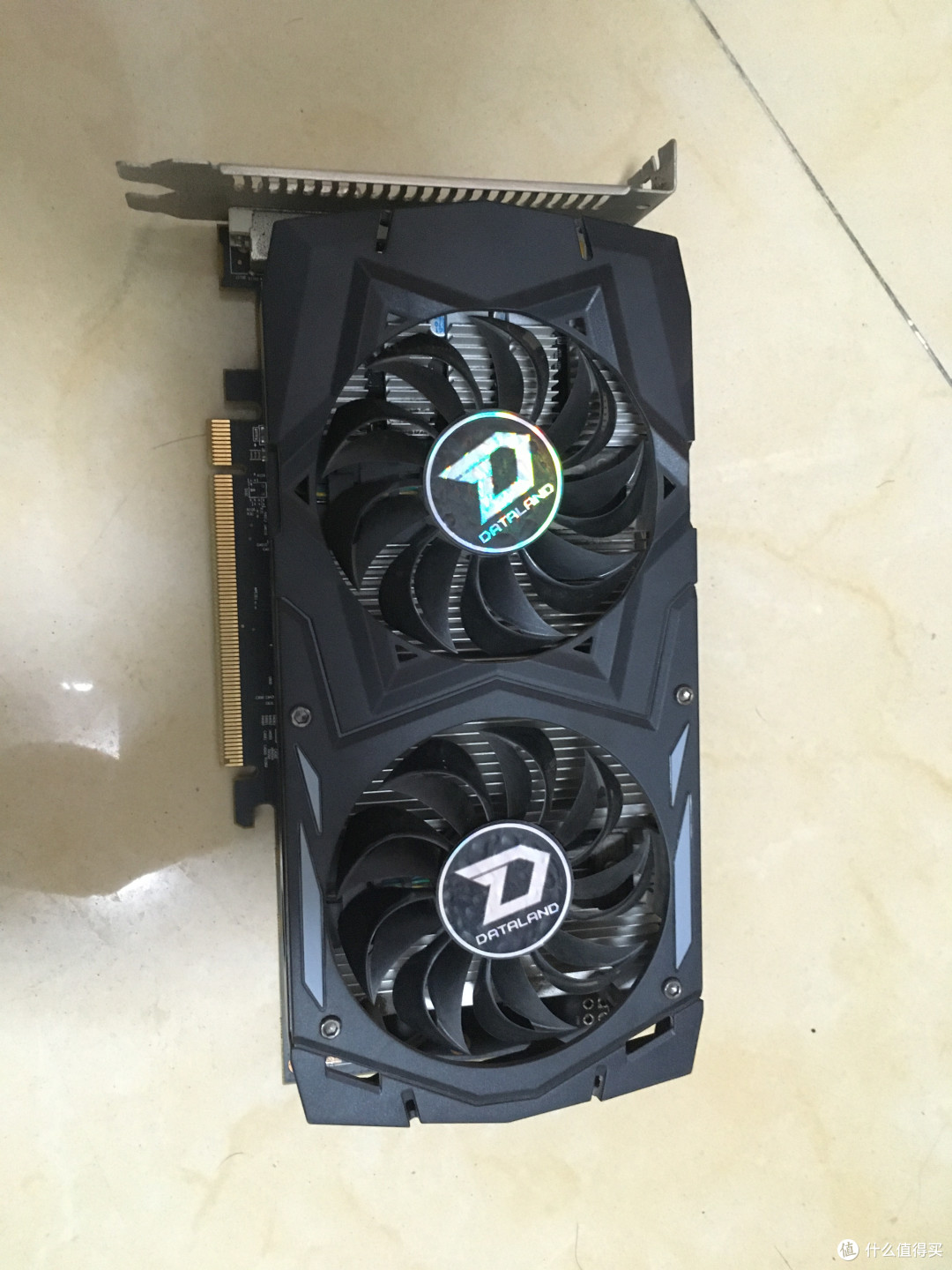 我的迪兰RX460 2G(均为无需外接供电版本)