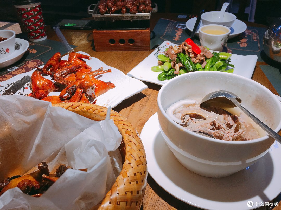 秋季进补去吃鸽
