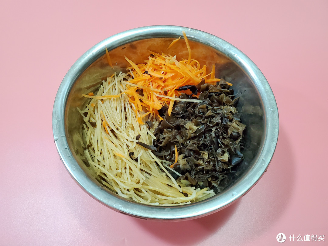 这个菜谱挺靠谱:不一样的粉丝包诞生记
