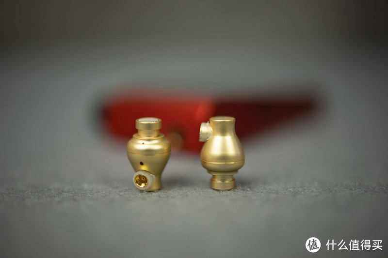金疙瘩的诱惑,简单聊聊最近入手的Hifiman RE800耳机