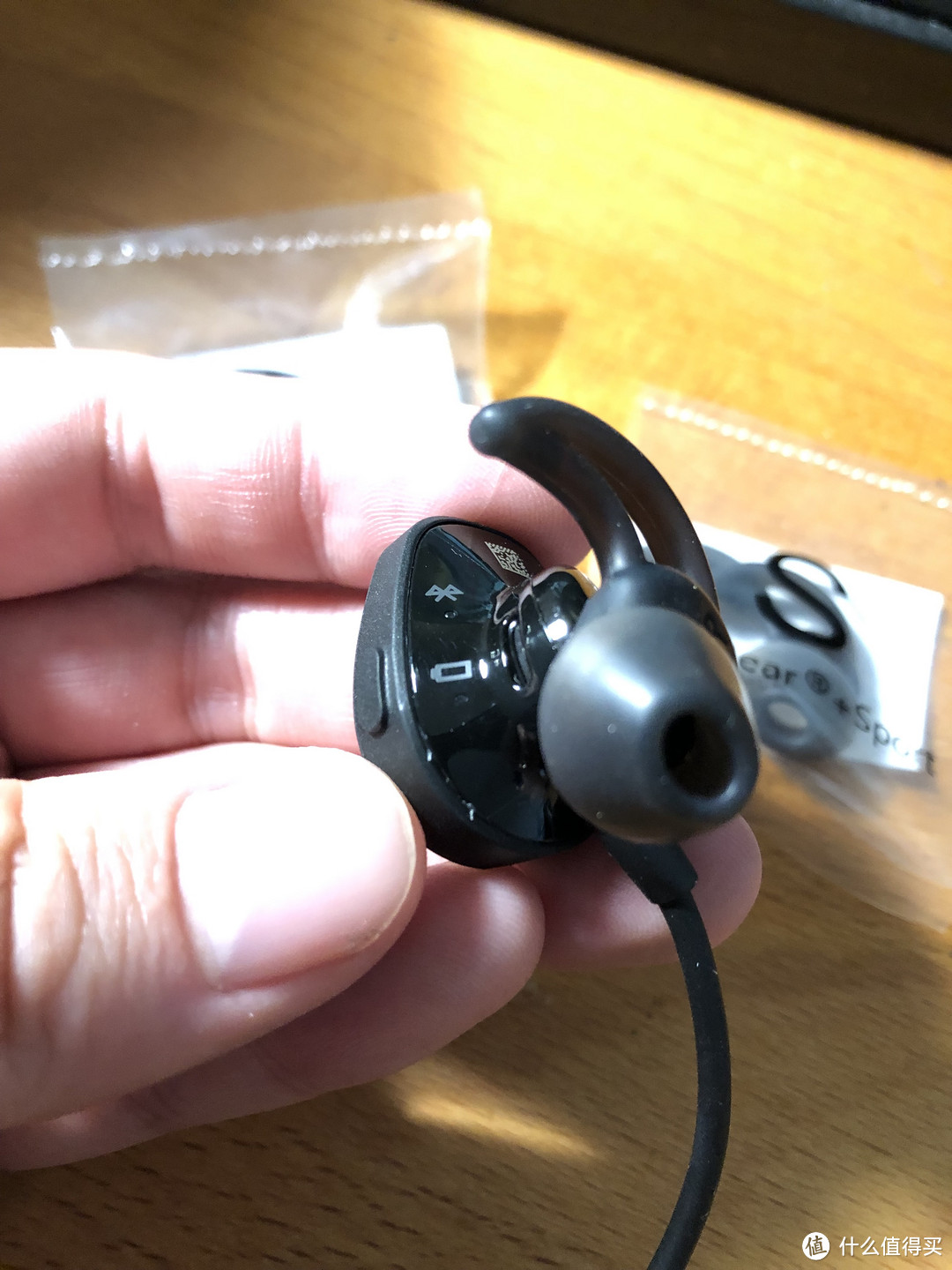 迟来了一年的无线耳机测评——Bose SoundSport