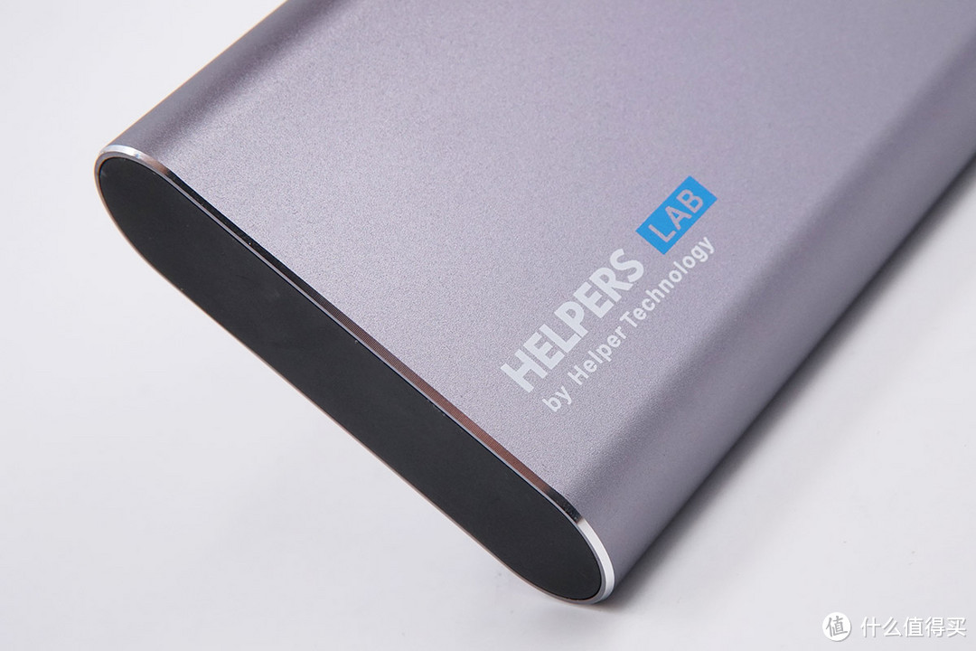 拆解报告：HELPERS LAB 20000mAh 60W 双PD+QC移动电源