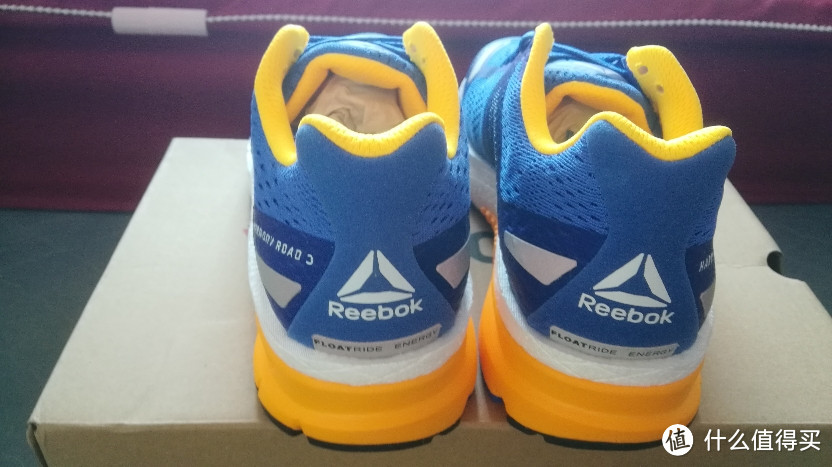 Reebok harmony road 3跑鞋开箱