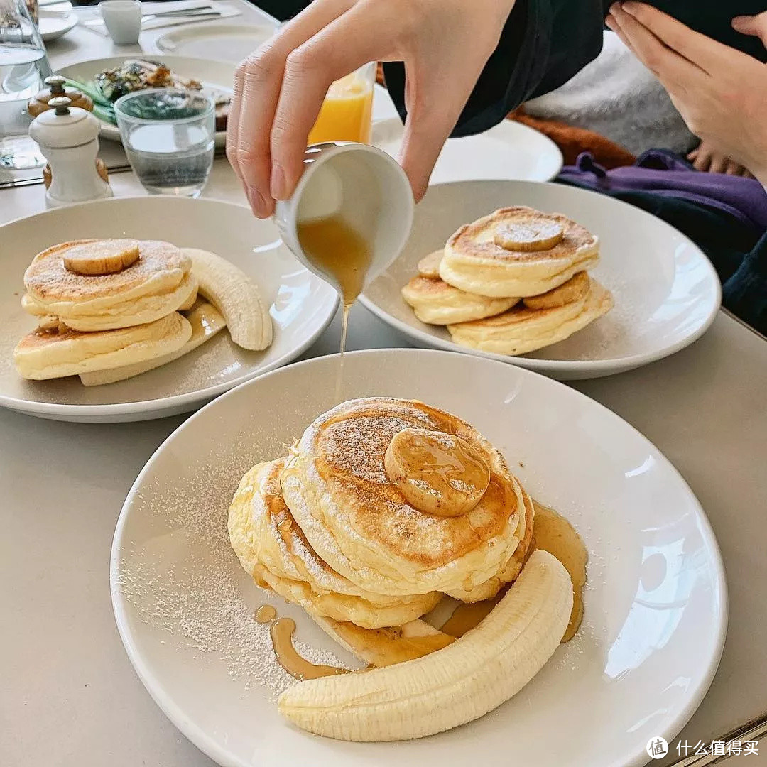 外出旅行，怎样才能拍出人无我有的美食照？