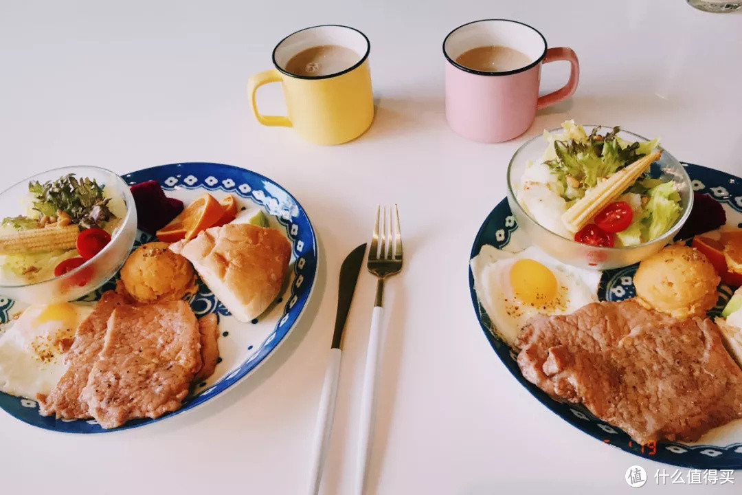 外出旅行，怎样才能拍出人无我有的美食照？