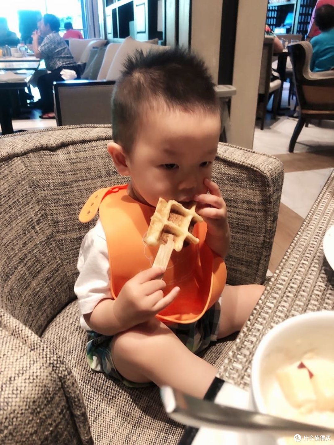 华夫饼棒一吃就吃俩