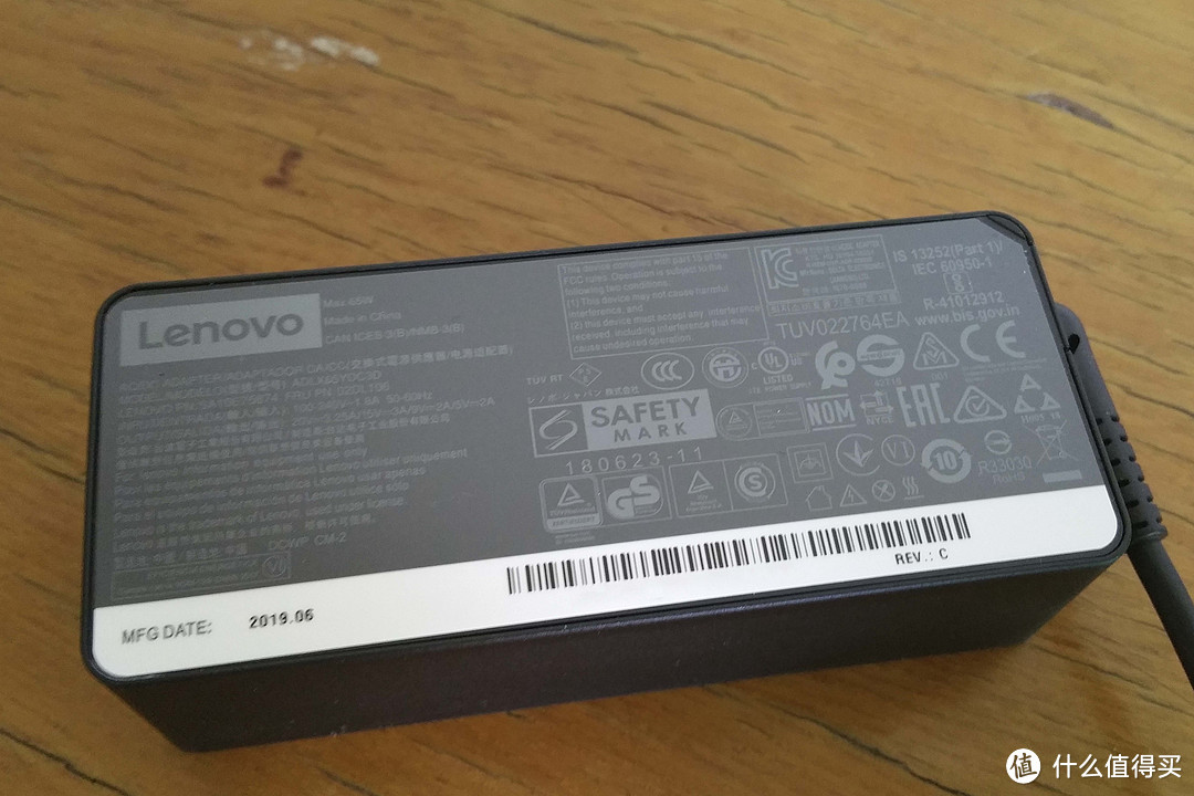 小黑粉情怀, ThinkPad X1 Carbon 6th (2018) 开箱展示