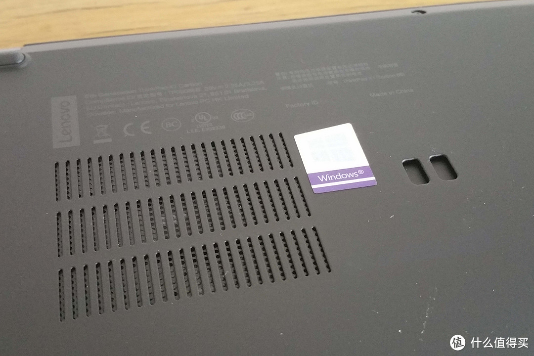 小黑粉情怀, ThinkPad X1 Carbon 6th (2018) 开箱展示