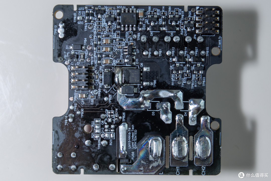 下部接线部分PCB背面 下部接线部分PCB背面