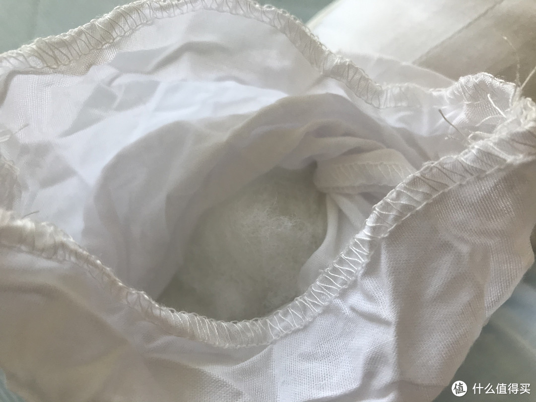 菠萝斑马 软管颈乐枕 听起来很“黑科技”的枕头众测报告