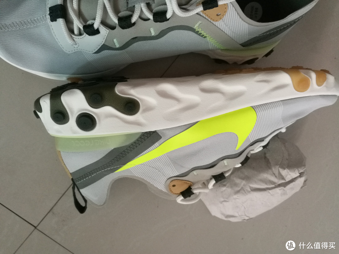 嫂子的礼物-NIKE REACT ELEMENT 55