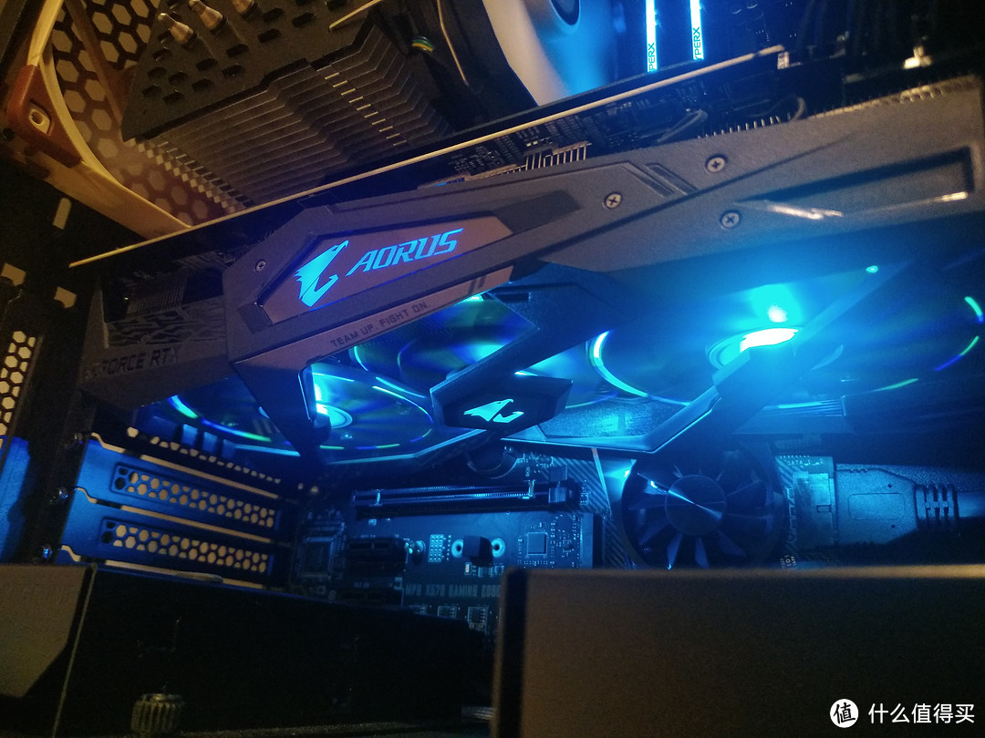 RYZEN平台完全装机教程-X570从装机到放弃