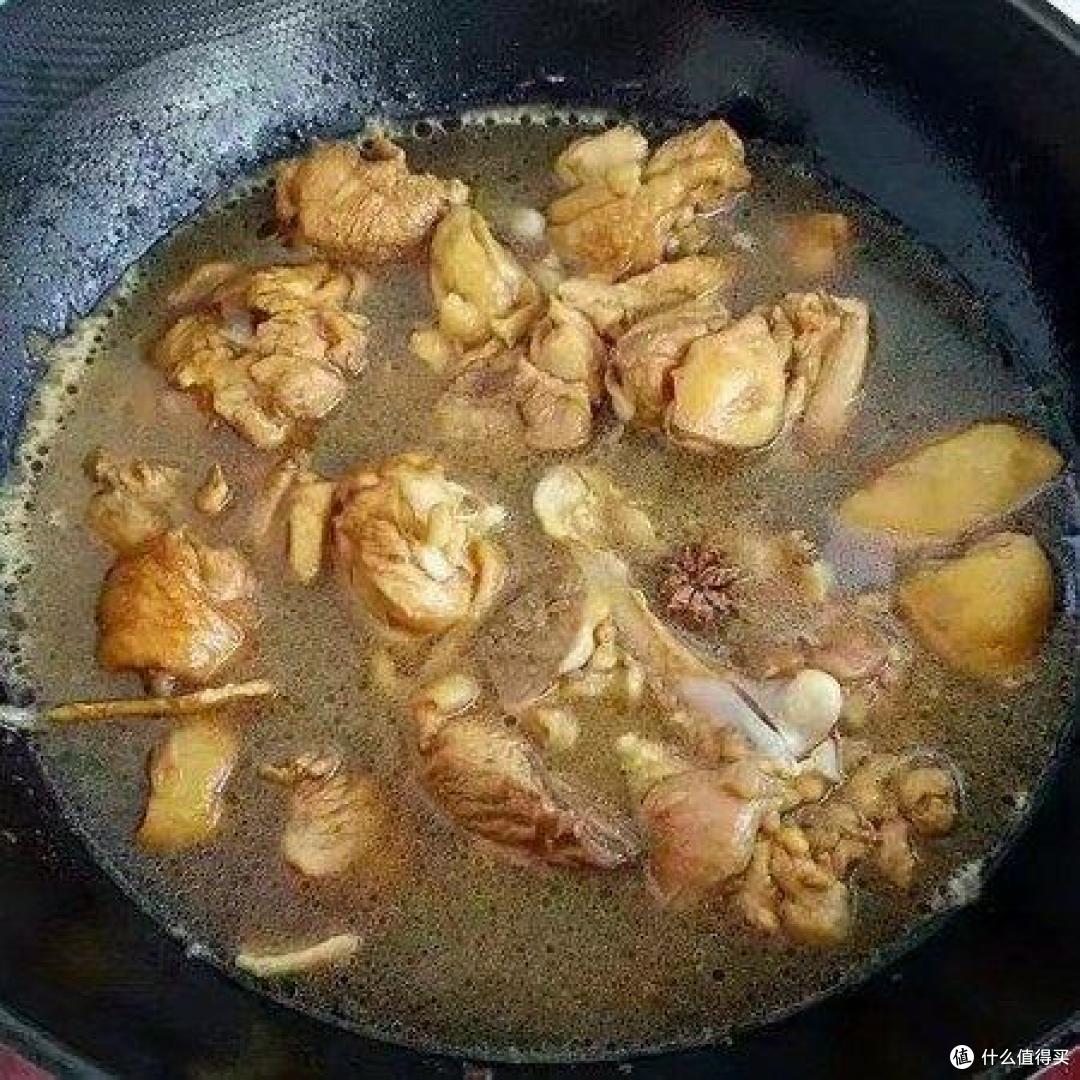 这两种食材是绝配,一个鲜嫩、一个软糯,妥妥的下饭菜!