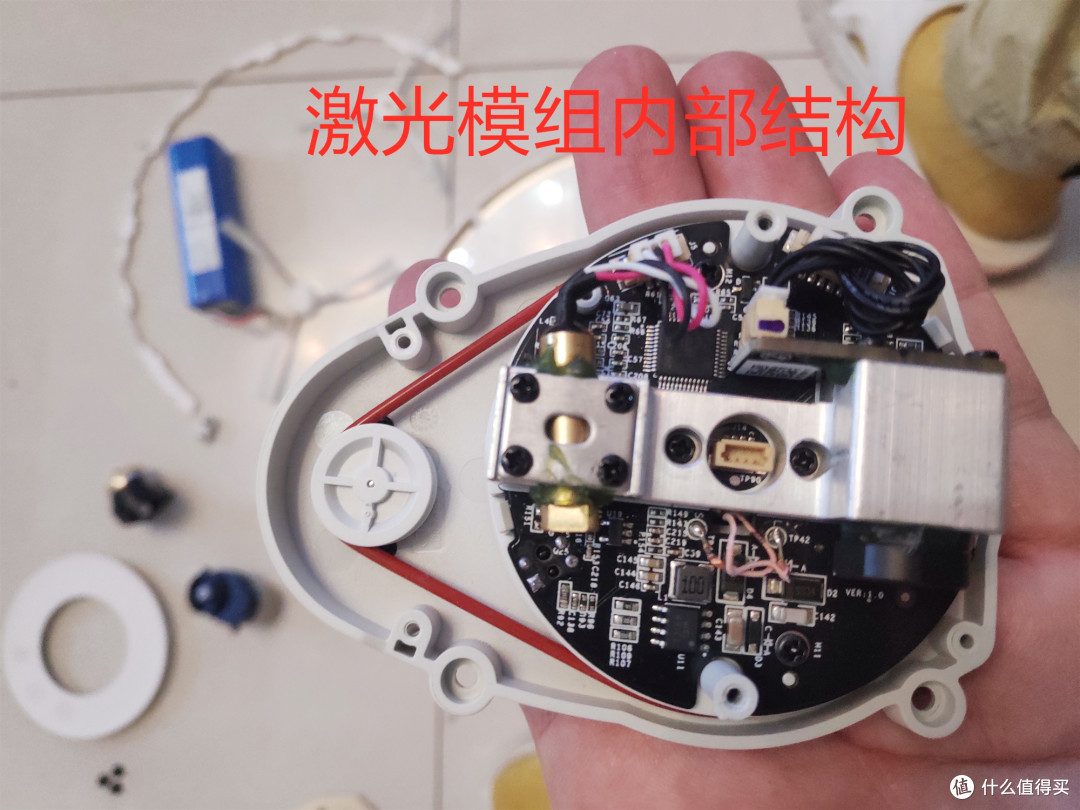 今天我拆了一台联想扫地机器人