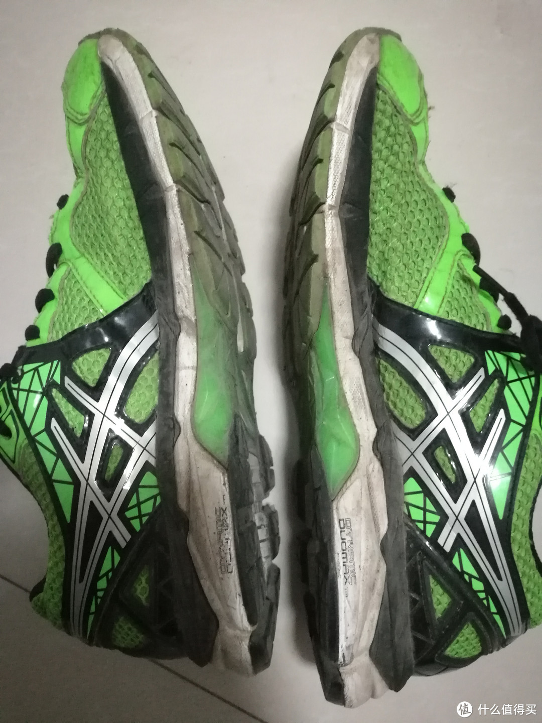 我的慢跑装备-跑鞋篇(GT2000-3 和Saucony  guide9)