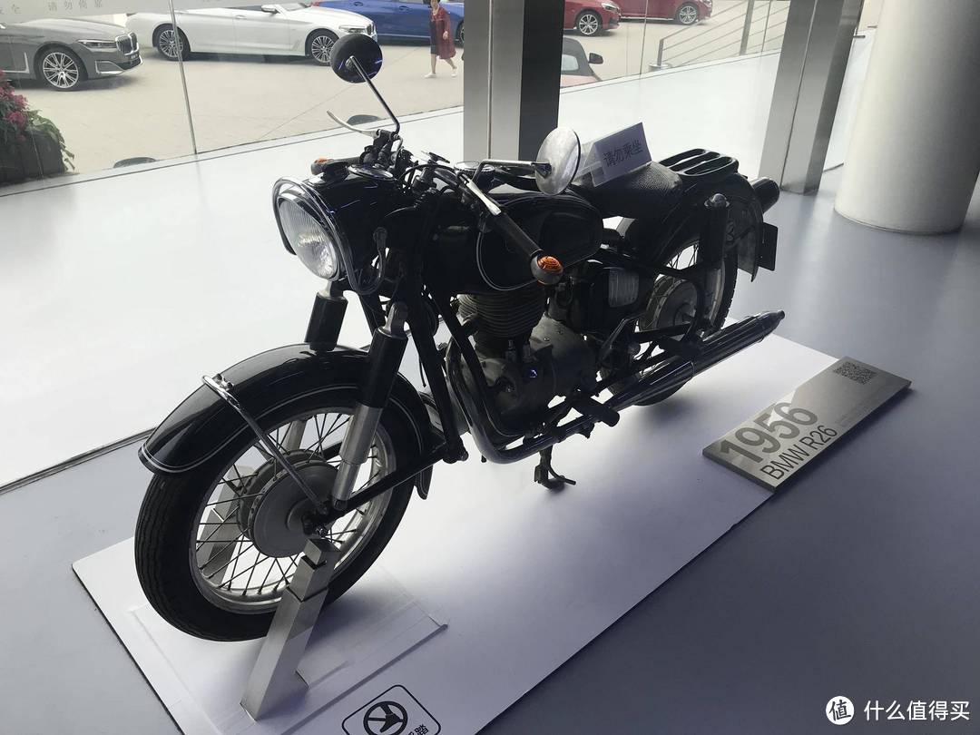 BMW R26