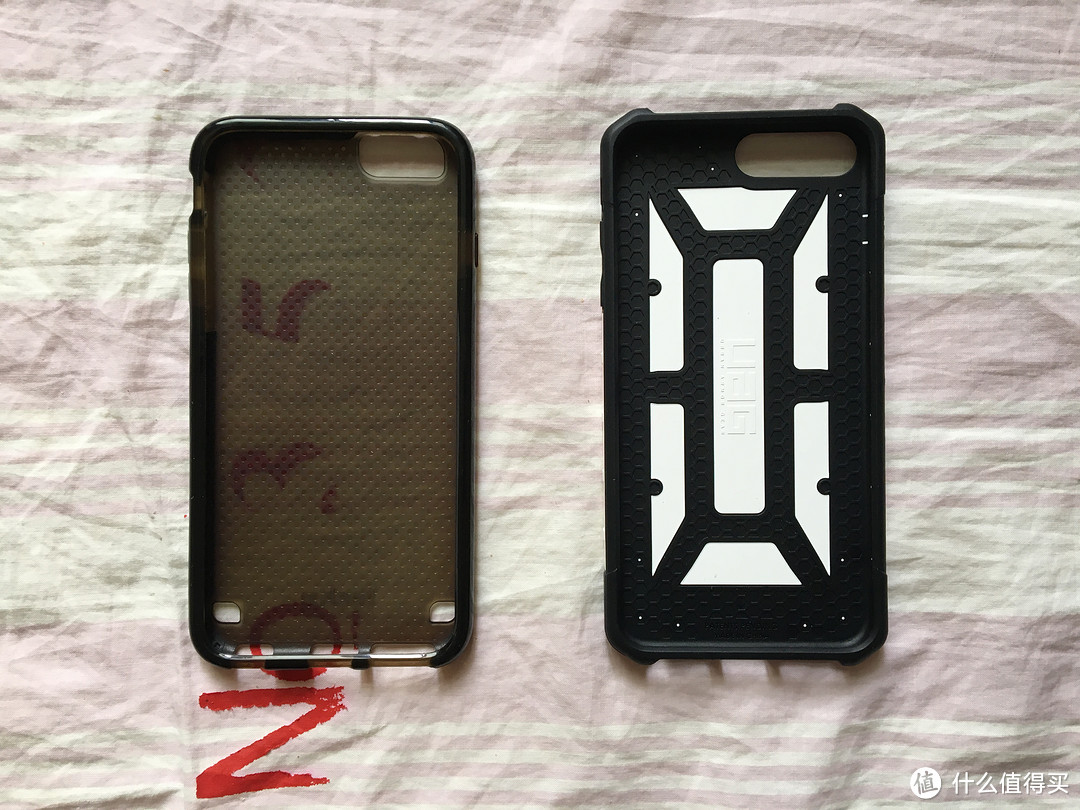 图书馆猿のiPhone 6S Plus UAG&Tech21 手机套 简单比