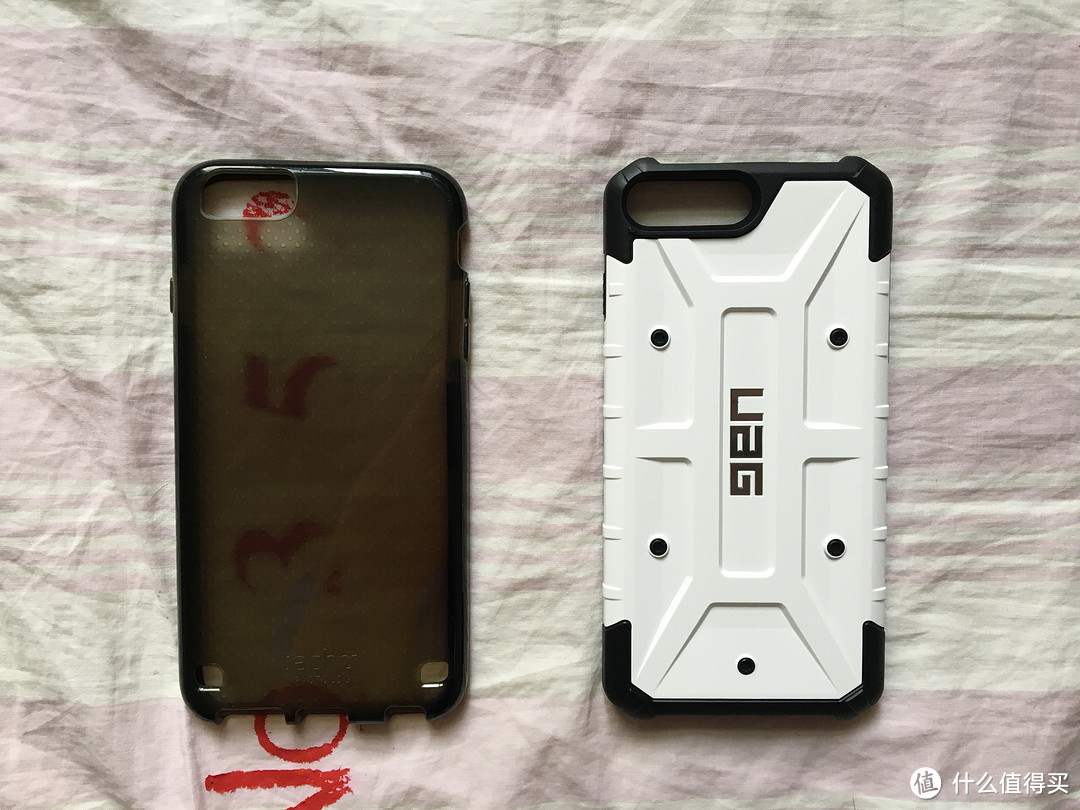 图书馆猿のiPhone 6S Plus UAG&Tech21 手机套 简单比