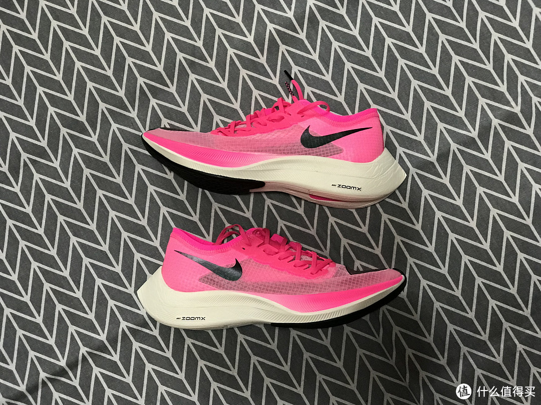 巨资购入的Nike ZoomX Vaporfly NEXT跑步鞋