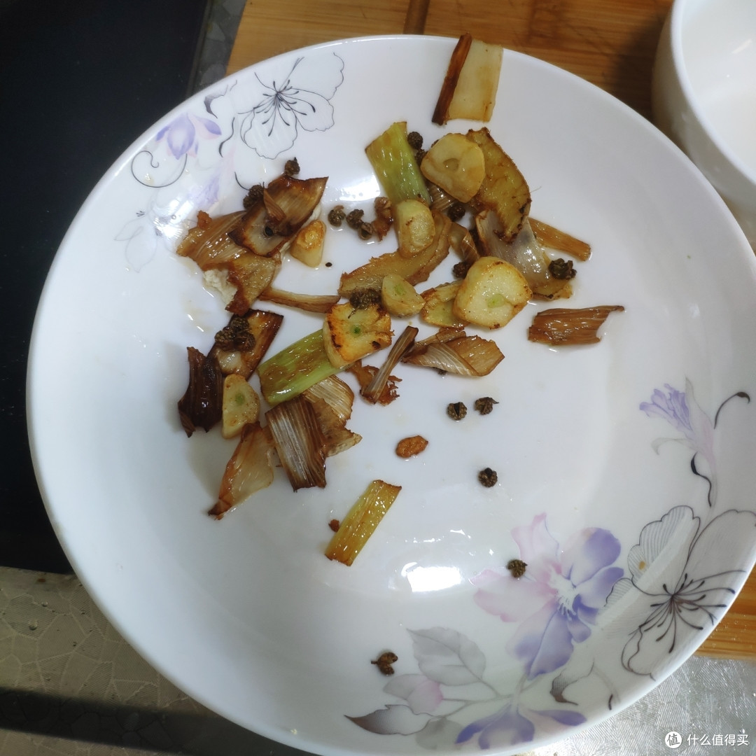 挑出的调料