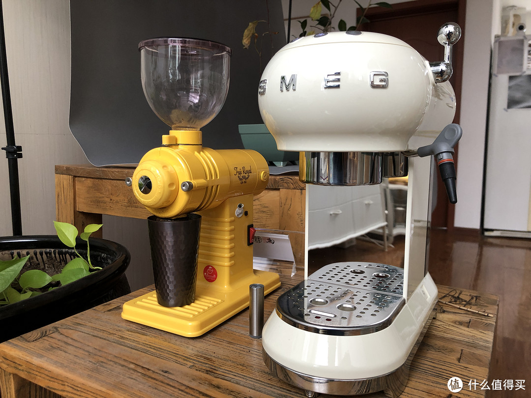 颜狗的困扰 你家的SMEG咖啡机好用么？