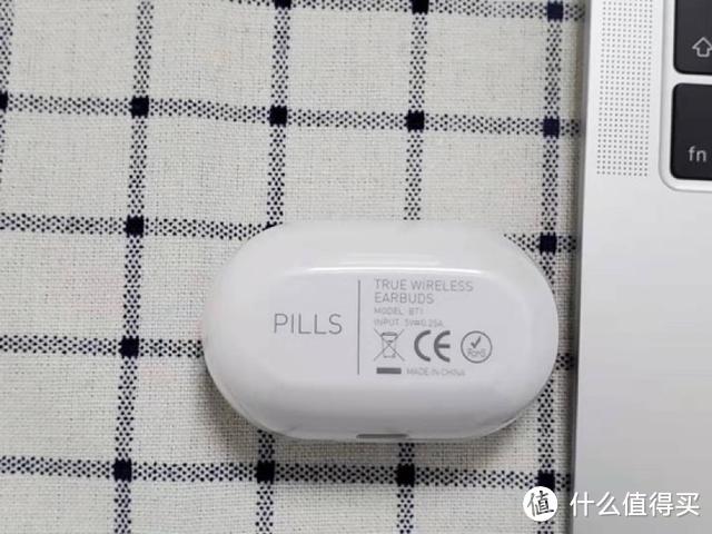 MOMAX首款TWS耳机PILLS上手体验 便捷小巧续航给力