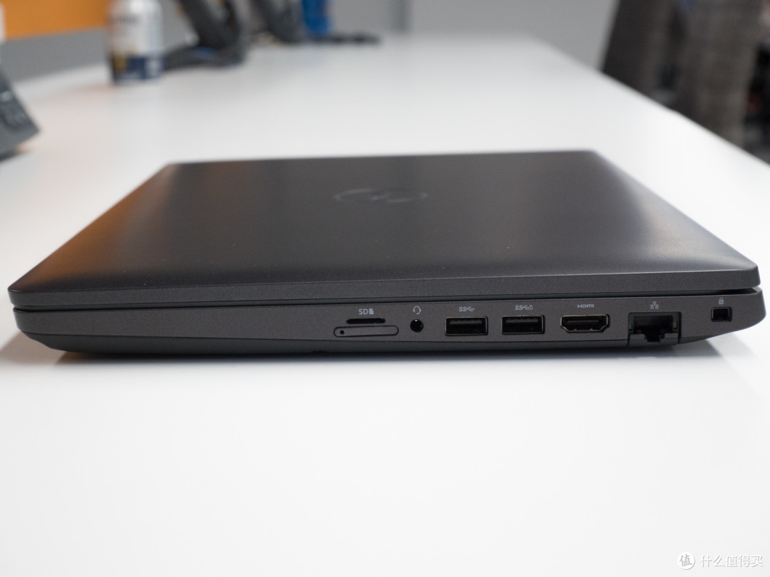 平平无奇的码农之选!DELL戴尔Latitude 5501评测与安装黑苹果