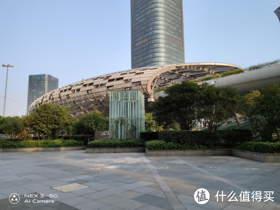 vivo NEX 3上手体验:从“瀑布屏”中看出未来手机的设计方向