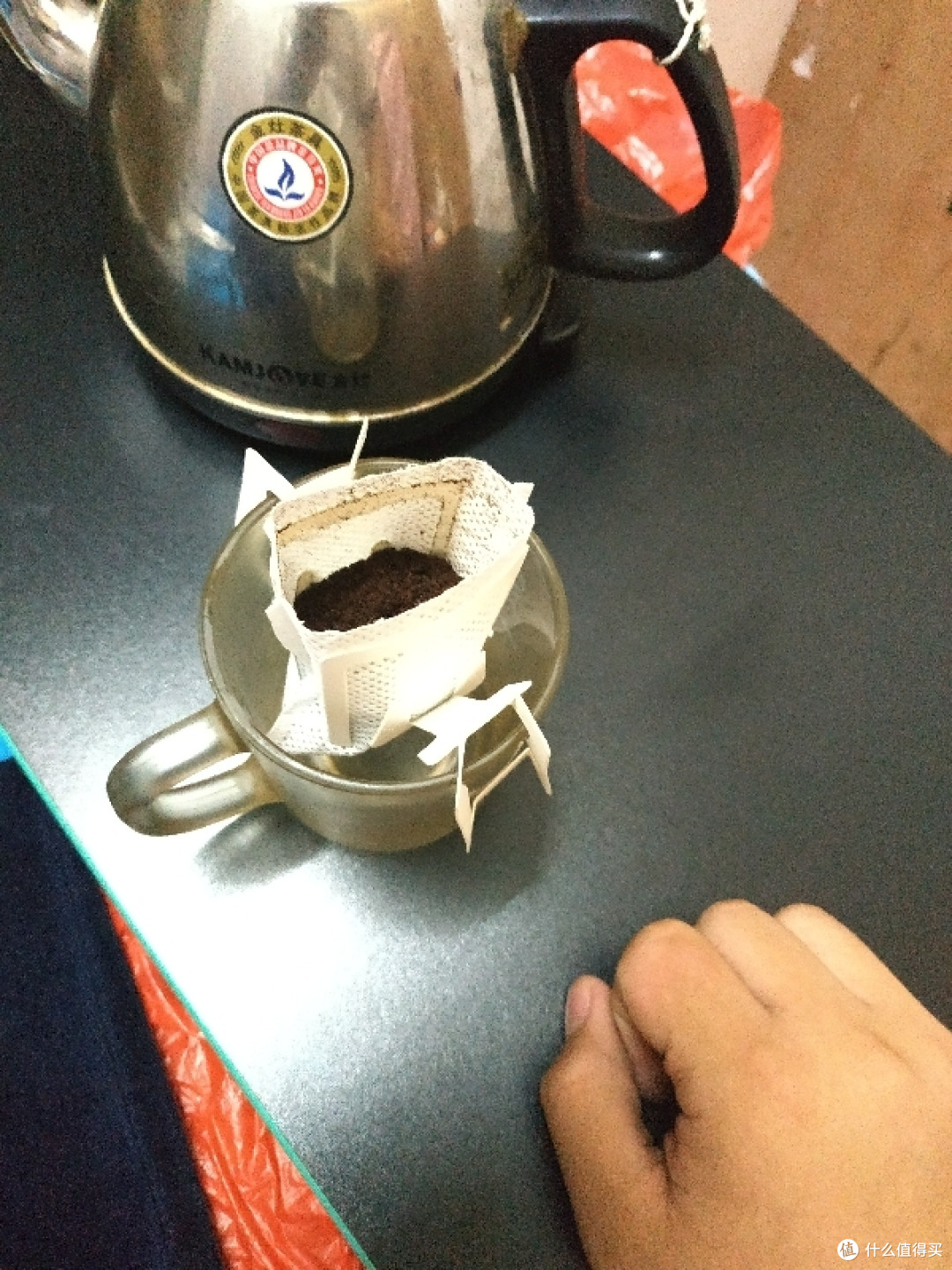 放到杯子上