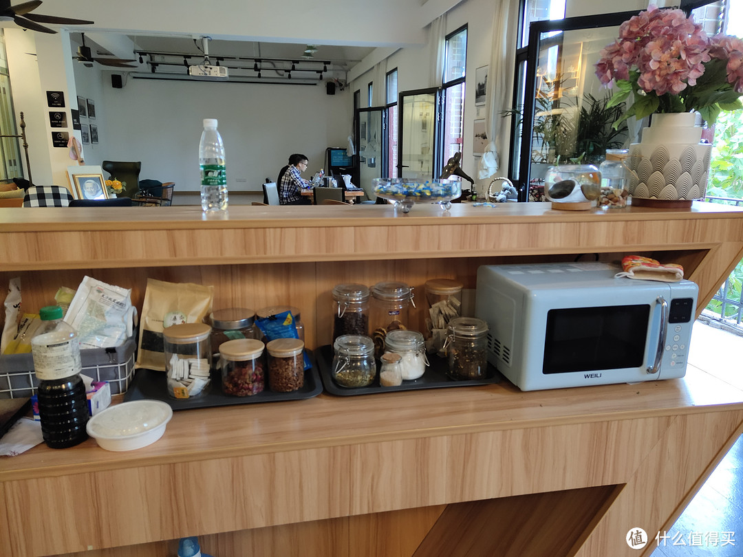 老王自家的青旅WoW Awesome!Anyway我尽量把它当作普通的青旅,不要捧得太高!这是大家的moment!
